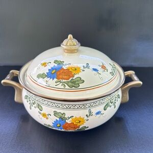 Asta Germán Enamelware 1960’s Floral Dutch Oven Casserole with Brass Handles.